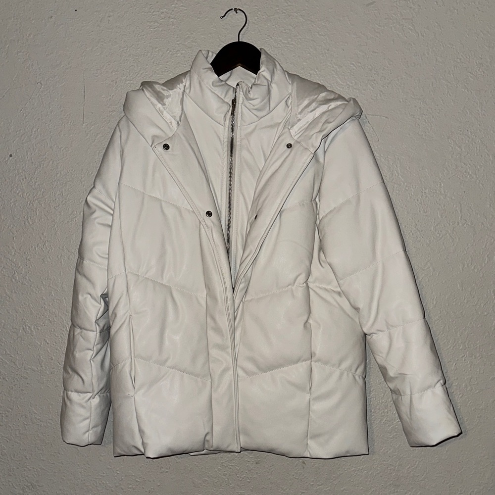 Women's White Puffer Jacket